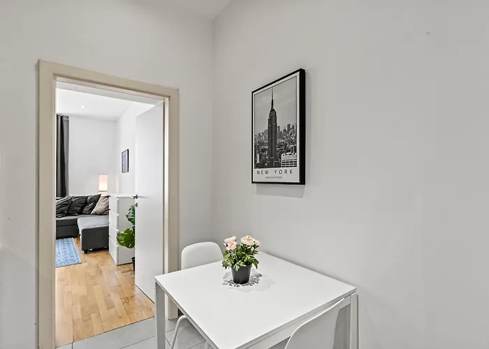Cozy Near Center Apartman Bécs
